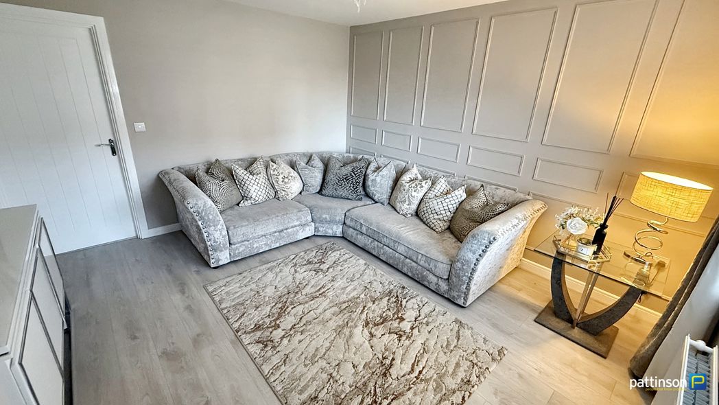 Property image 8 of 33