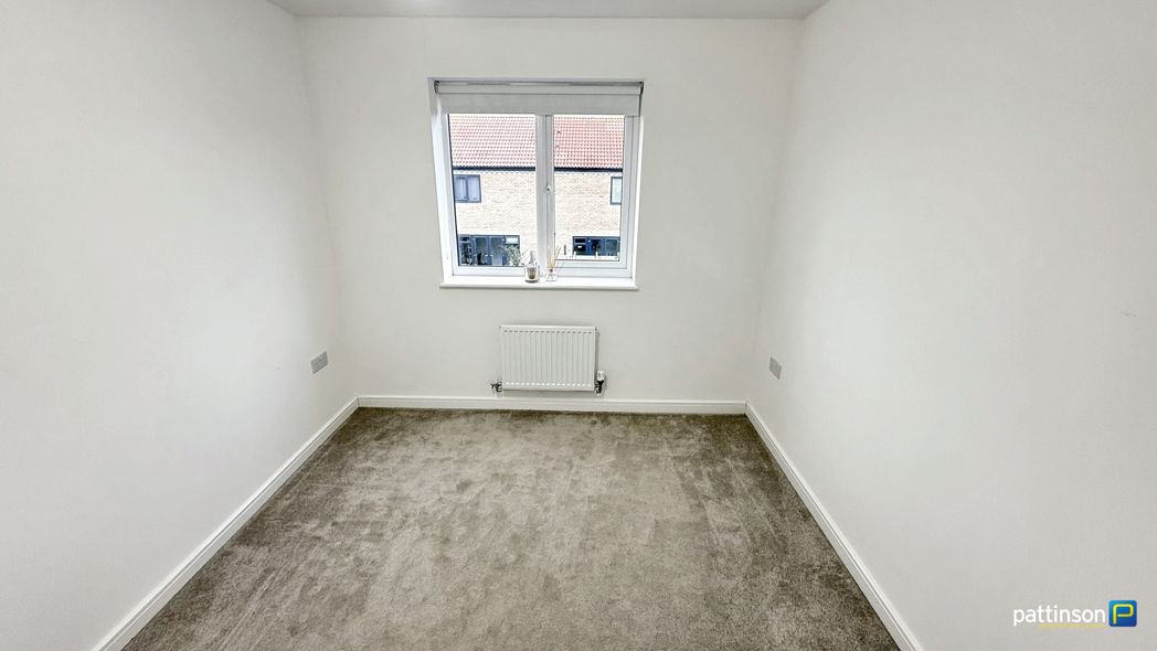 Property image 23 of 33