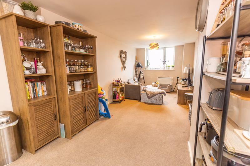 Property image 3 of 9