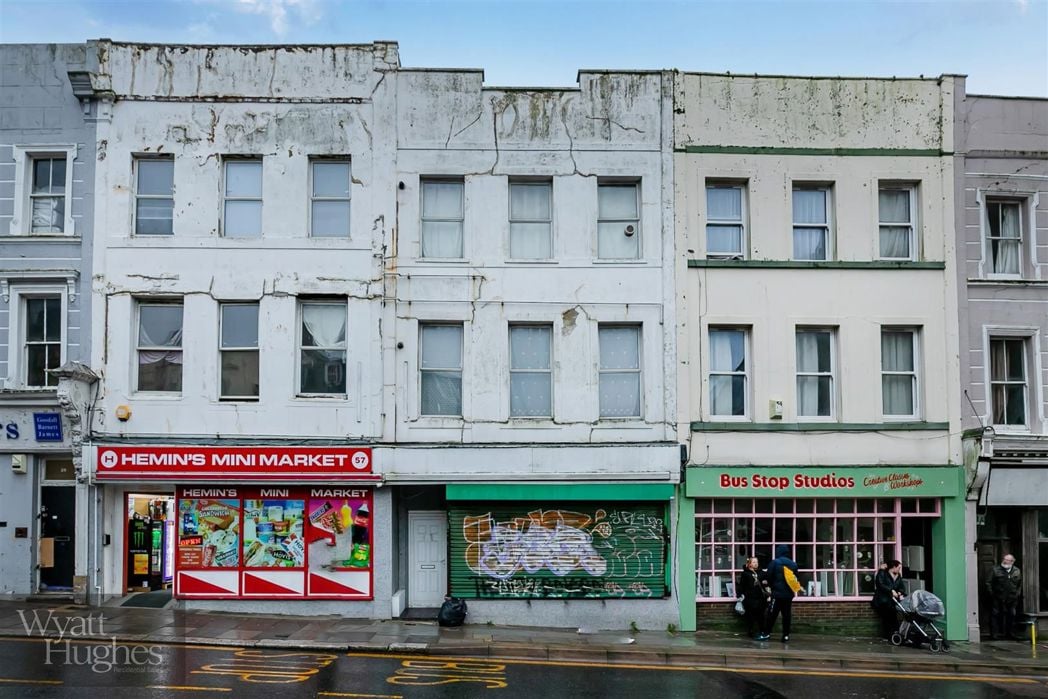 Property image 1 of 7