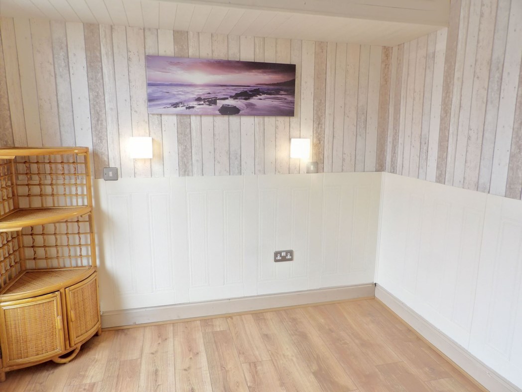 Property image 4 of 8