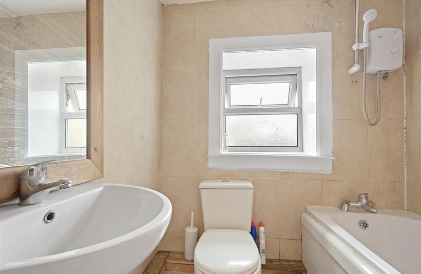 Property image 6 of 15