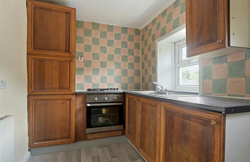 Property image 4 of 15