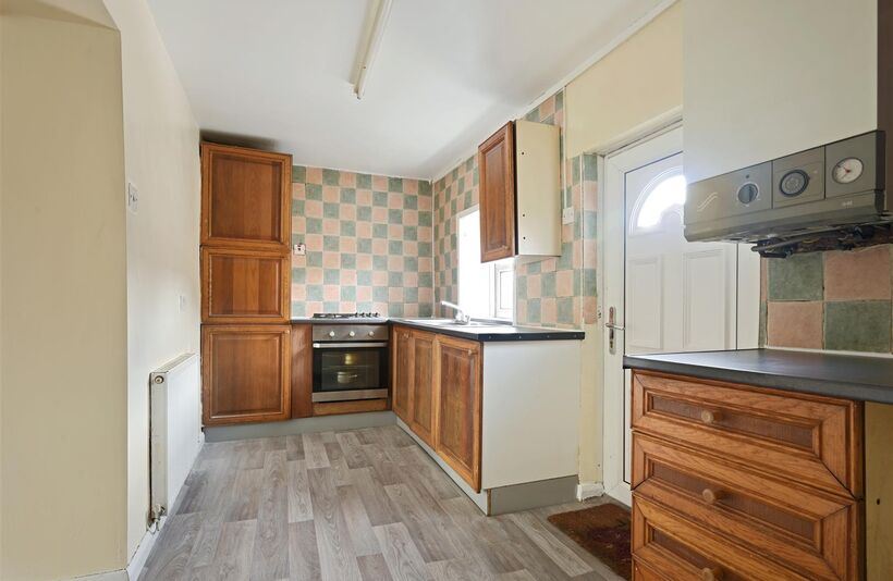 Property image 3 of 15