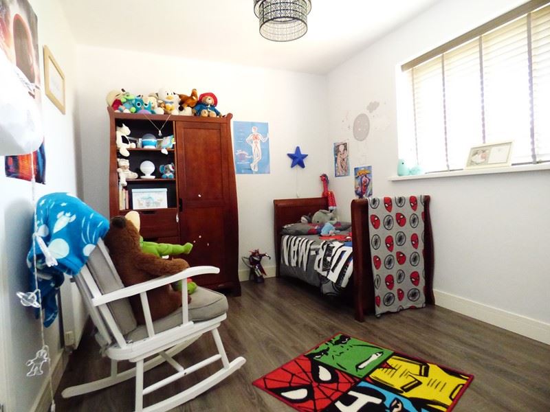 Property image 4 of 8