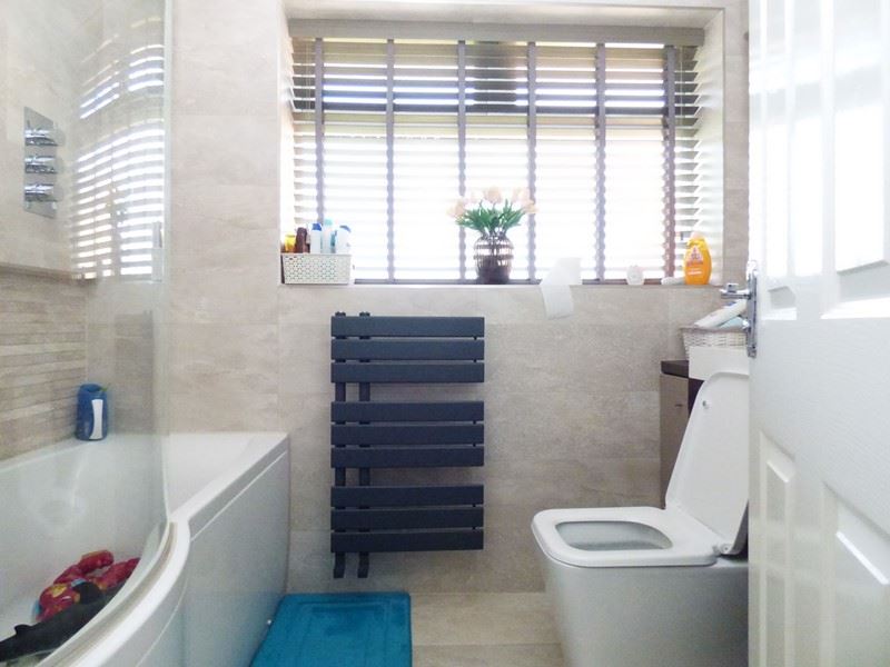 Property image 6 of 8