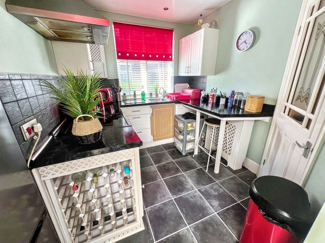 Property image 7 of 11