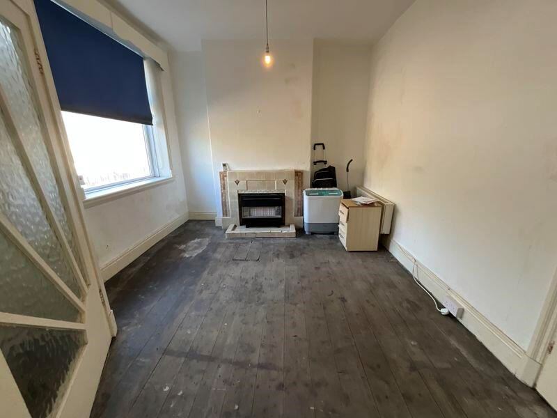 Property image 6 of 19