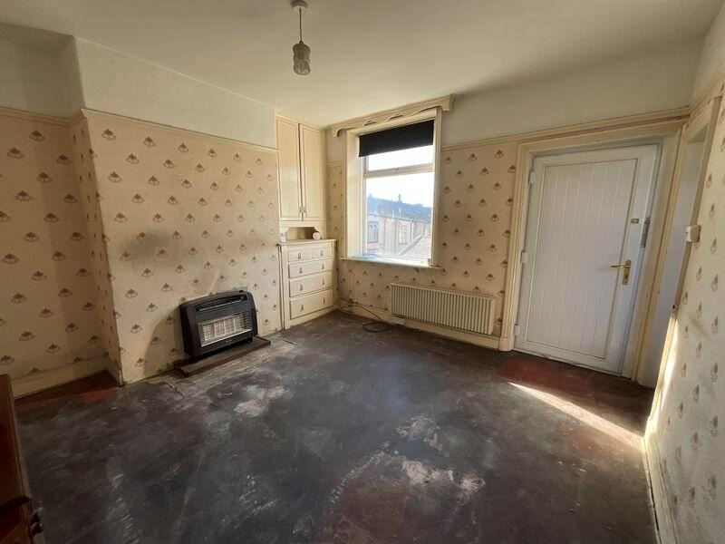 Property image 2 of 19