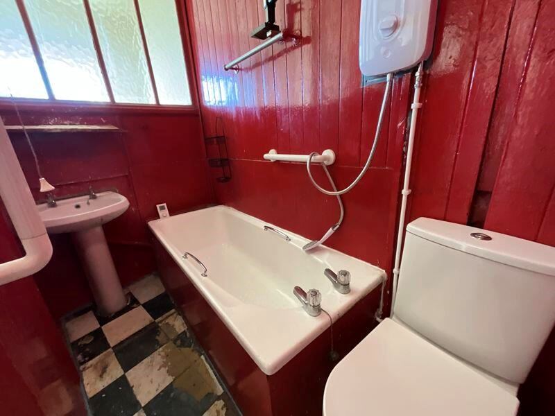 Property image 11 of 19