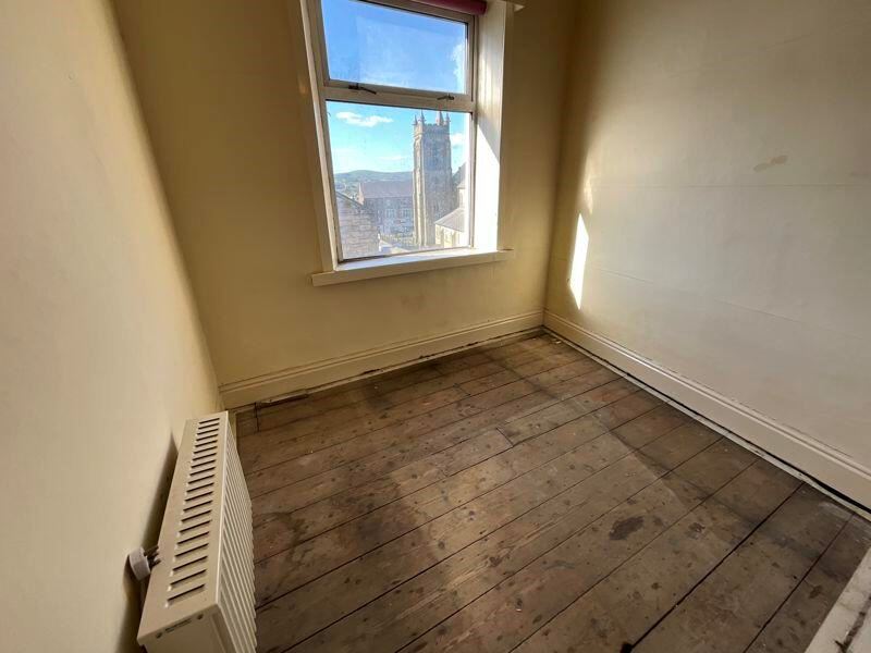 Property image 10 of 19