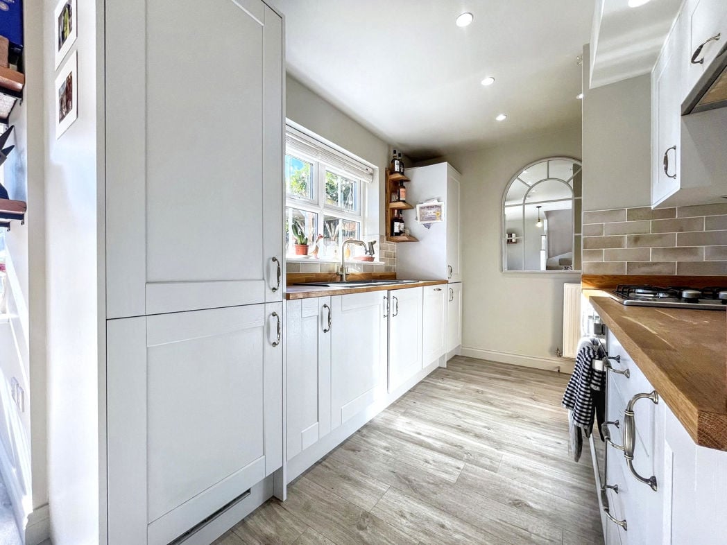 Property image 3 of 16