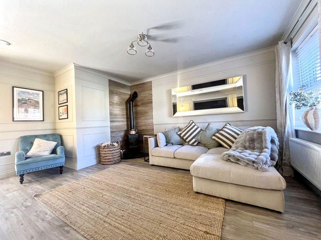 Property image 2 of 16