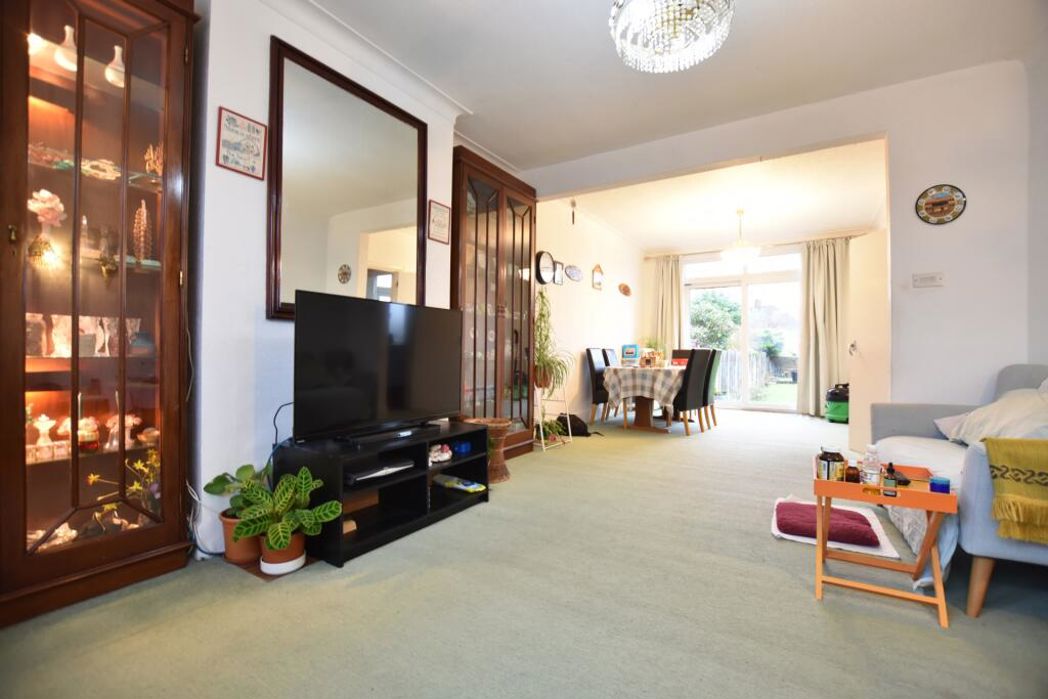 Property image 3 of 12