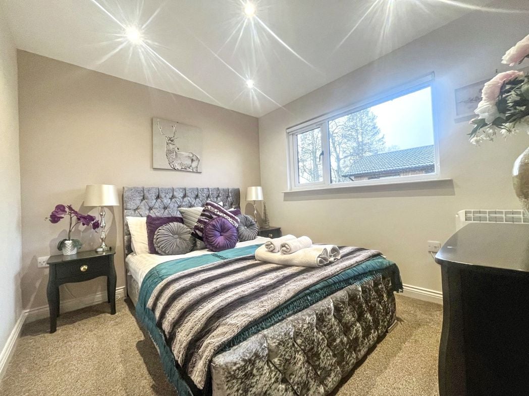 Property image 11 of 16