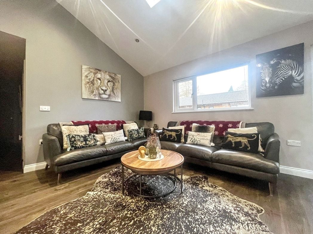 Property image 5 of 16