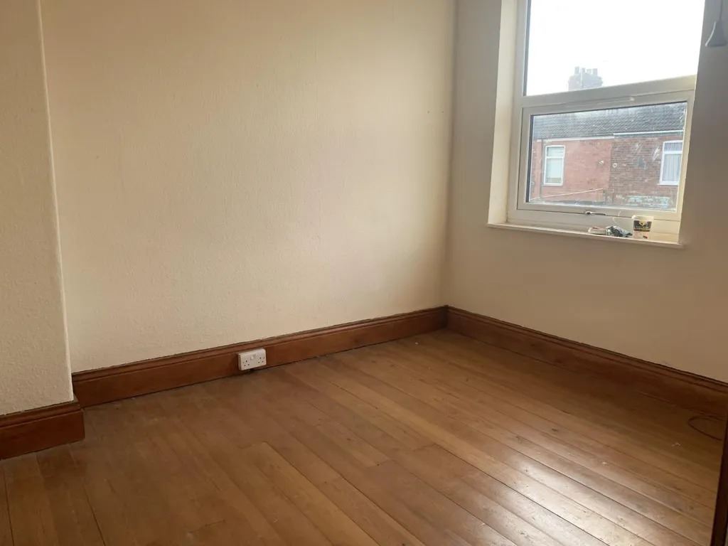 Property image 7 of 9
