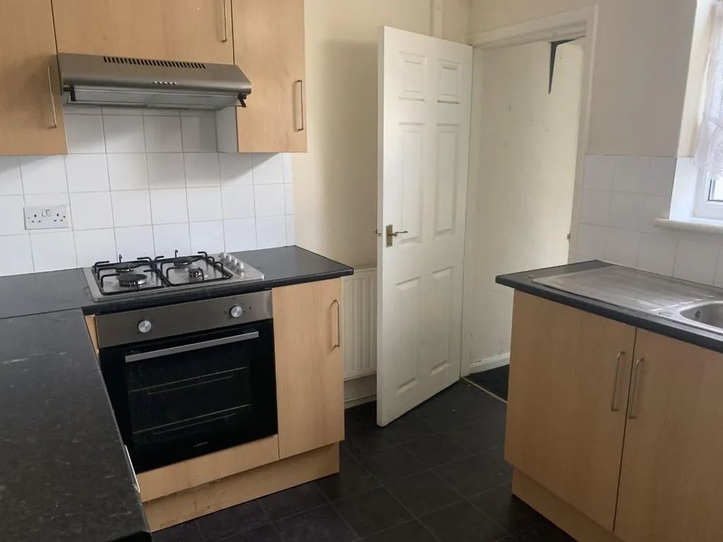 Property image 3 of 9