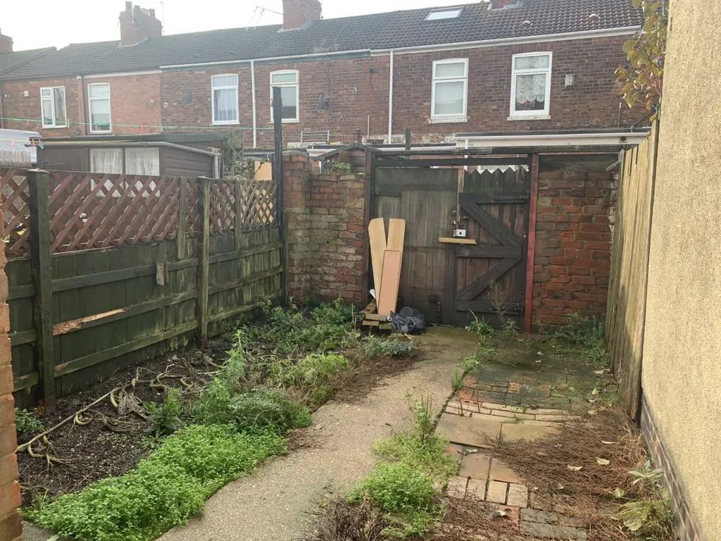 Property image 8 of 9