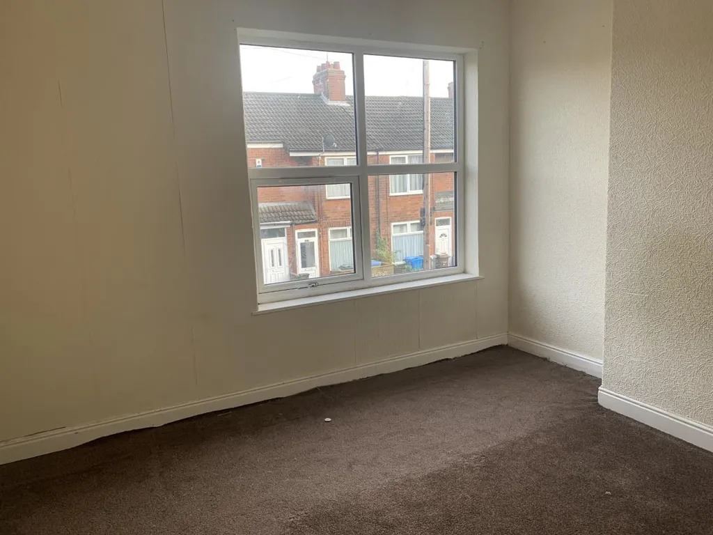 Property image 6 of 9