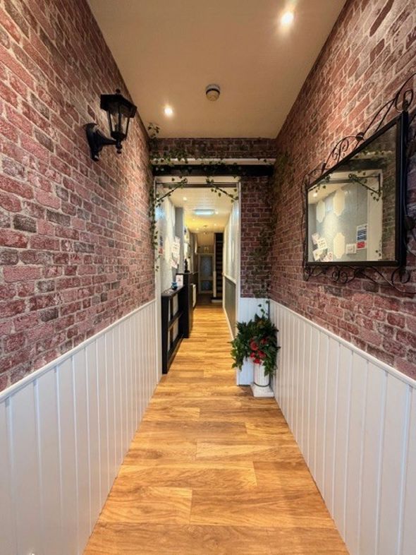 Property image 3 of 23