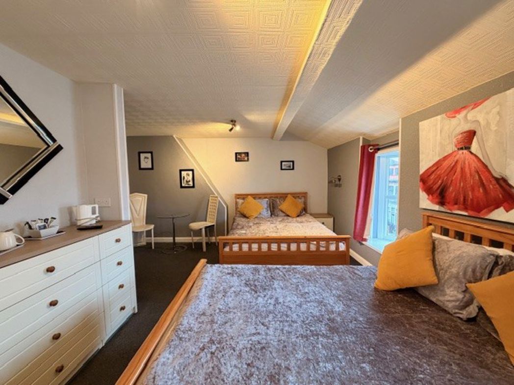 Property image 15 of 23