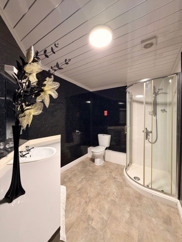 Property image 19 of 23