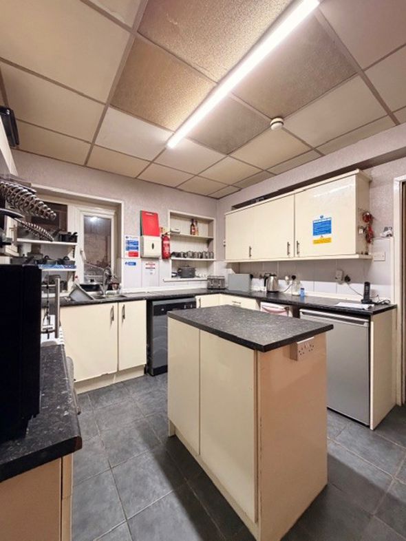 Property image 21 of 23