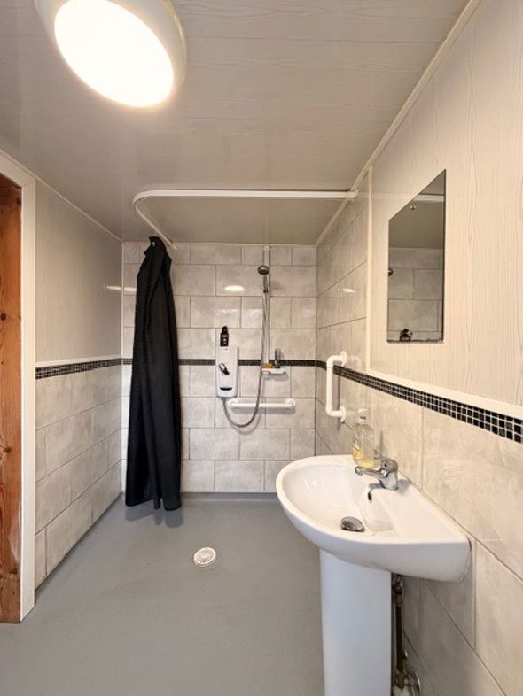 Property image 23 of 23