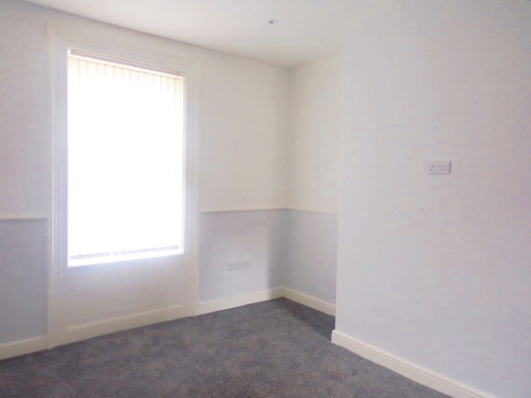 Property image 2 of 13
