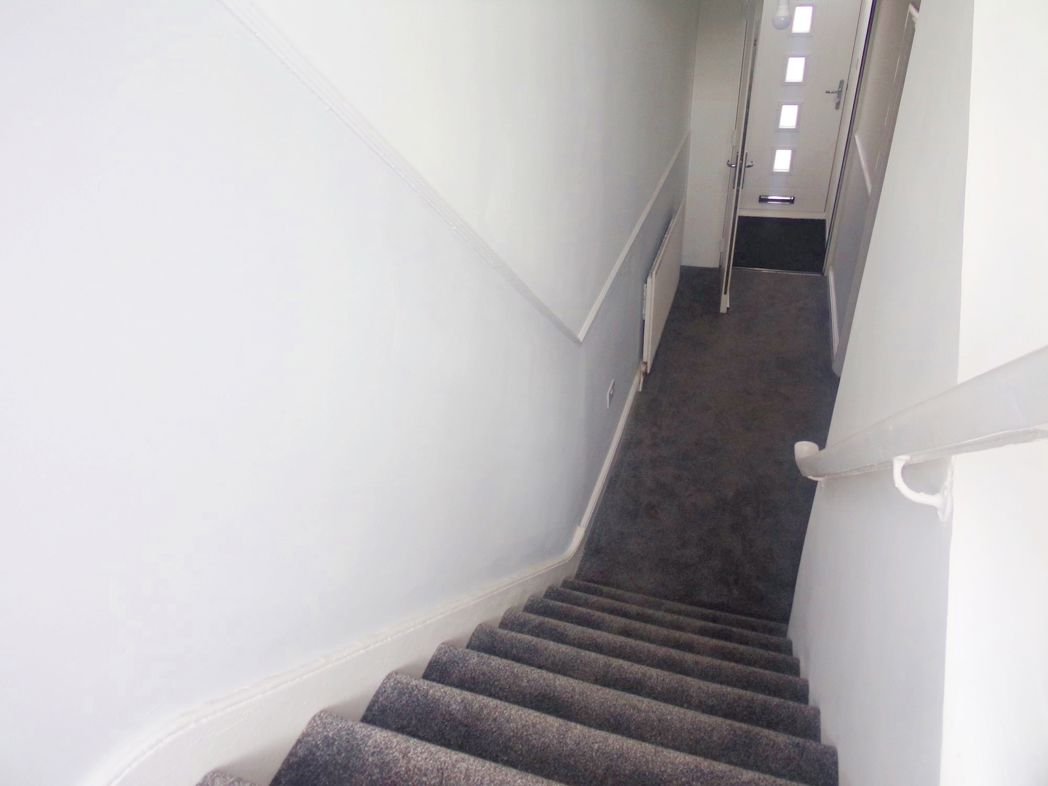 Property image 8 of 13