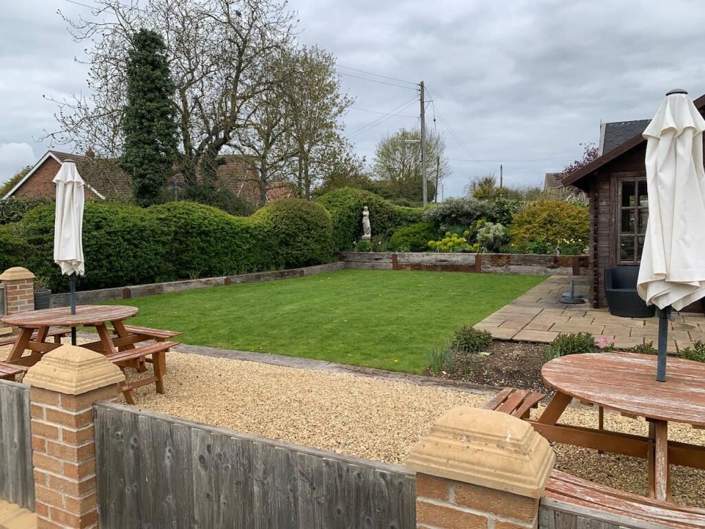 Property image 5 of 11