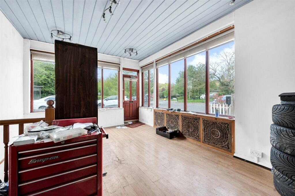 Property image 13 of 16