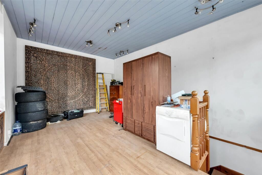 Property image 15 of 16