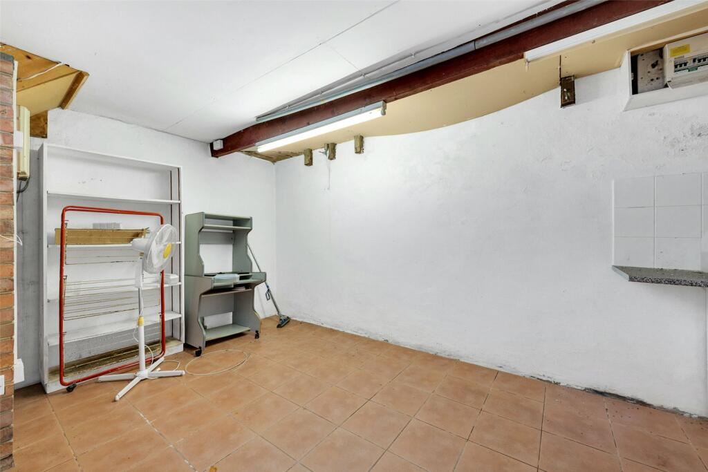 Property image 14 of 16