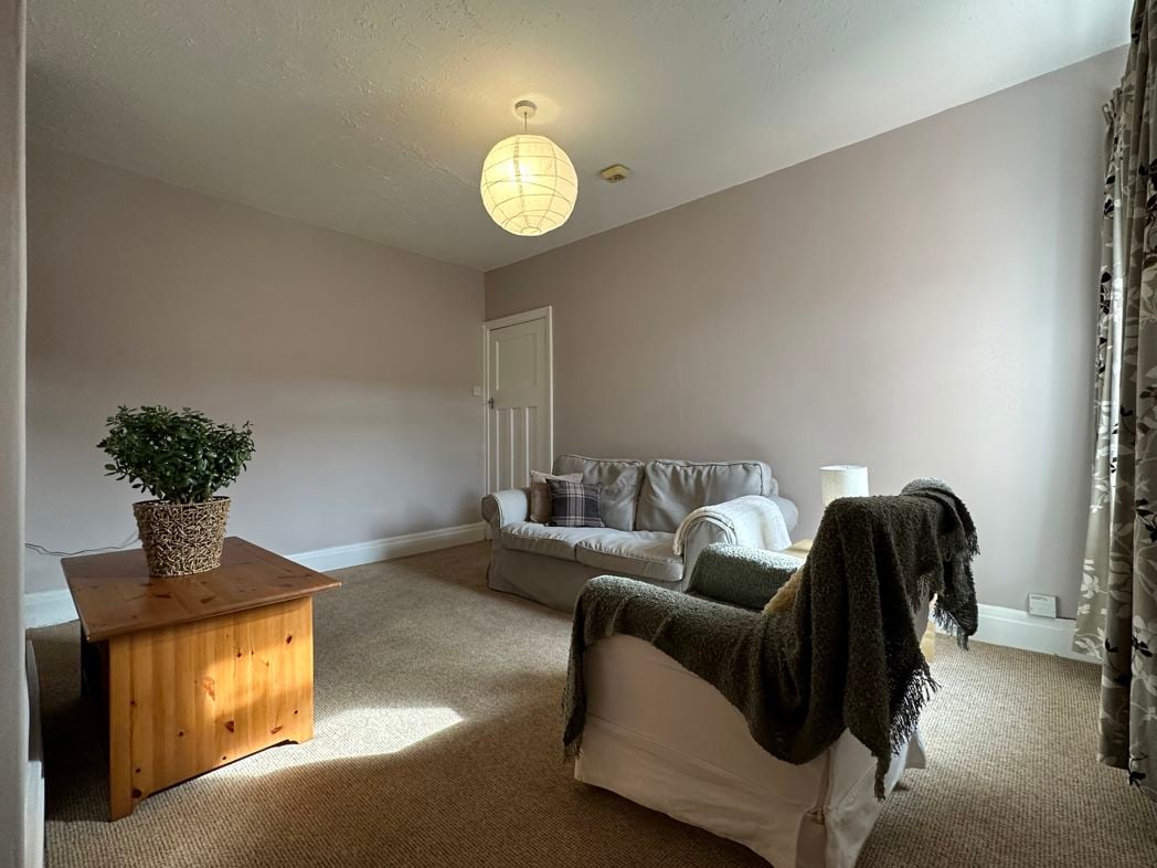 Lounge (Additional)