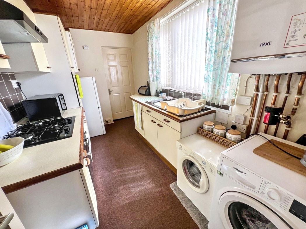Property image 3 of 11