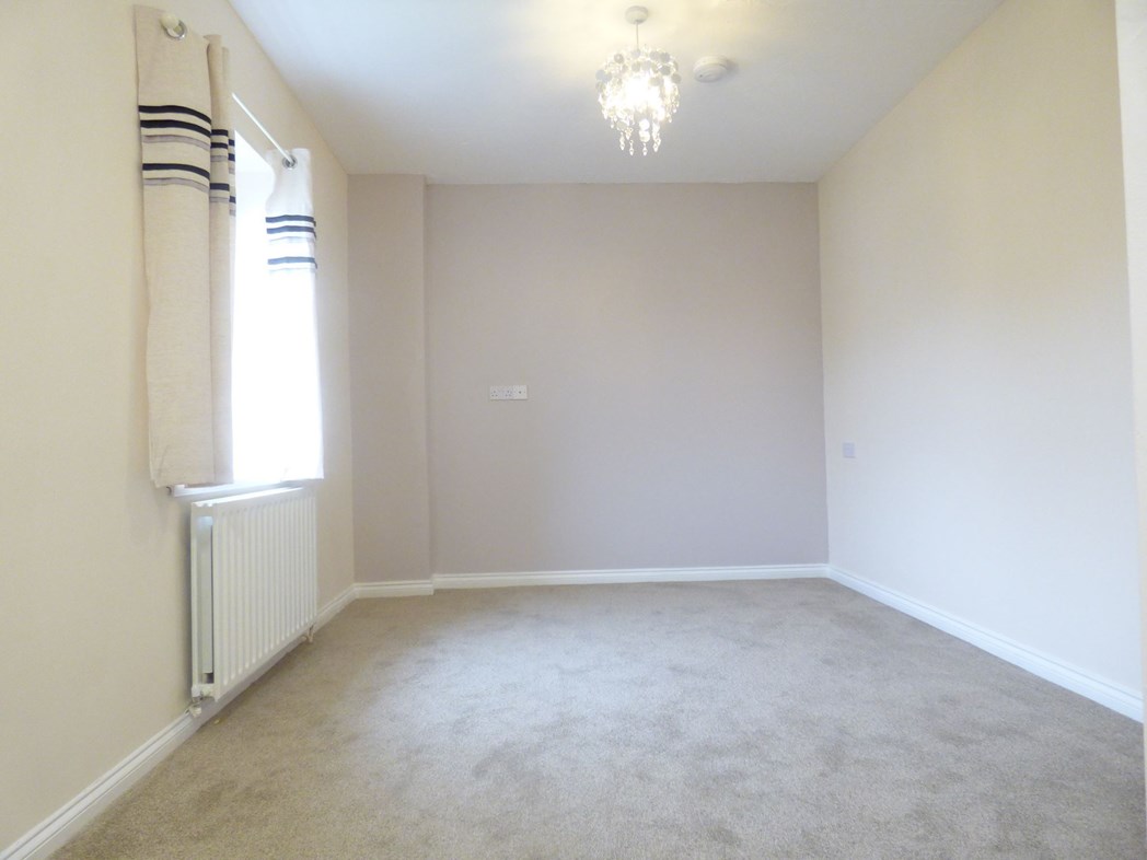 Property image 3 of 7