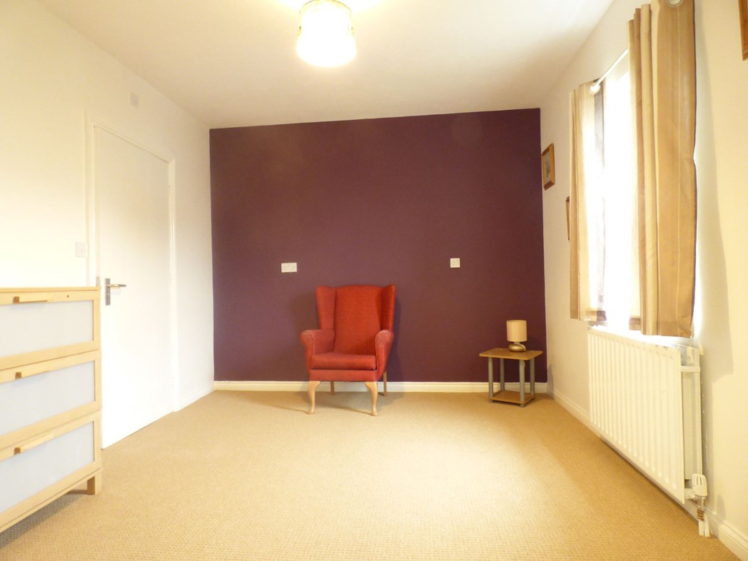 Property image 4 of 7