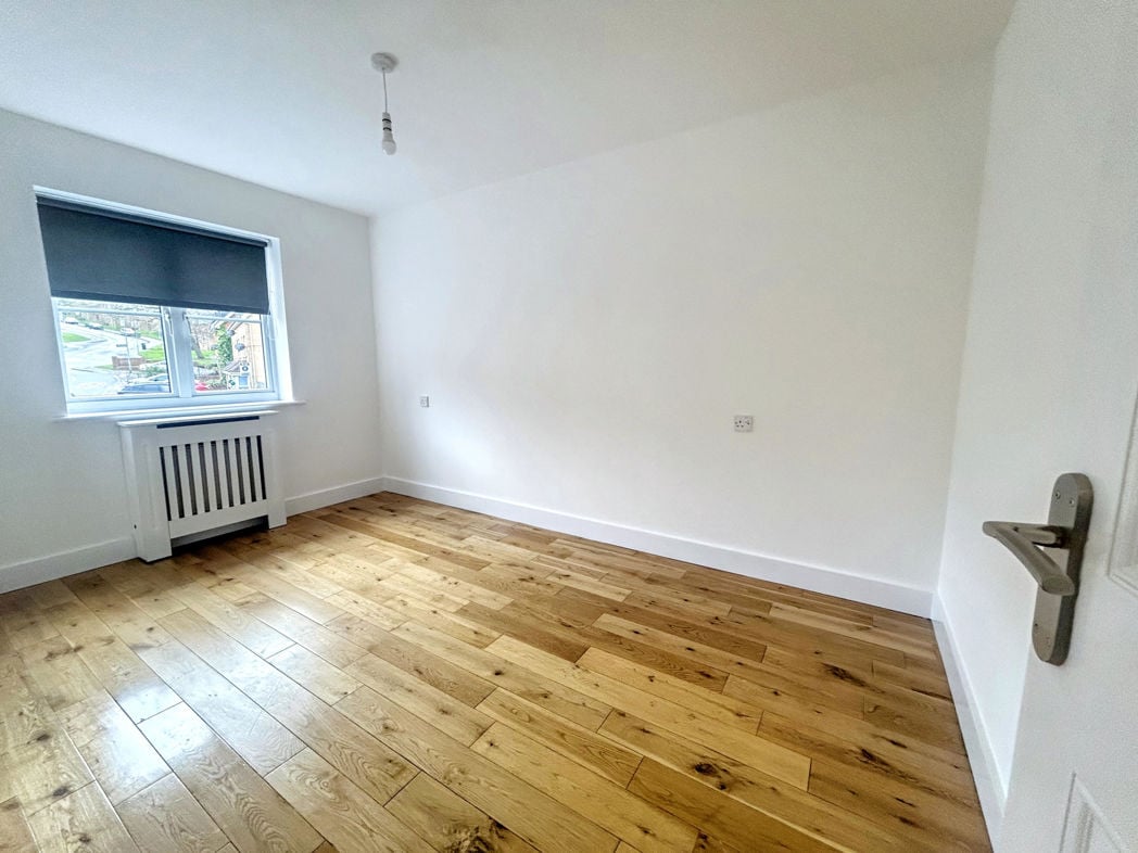 Property image 11 of 18
