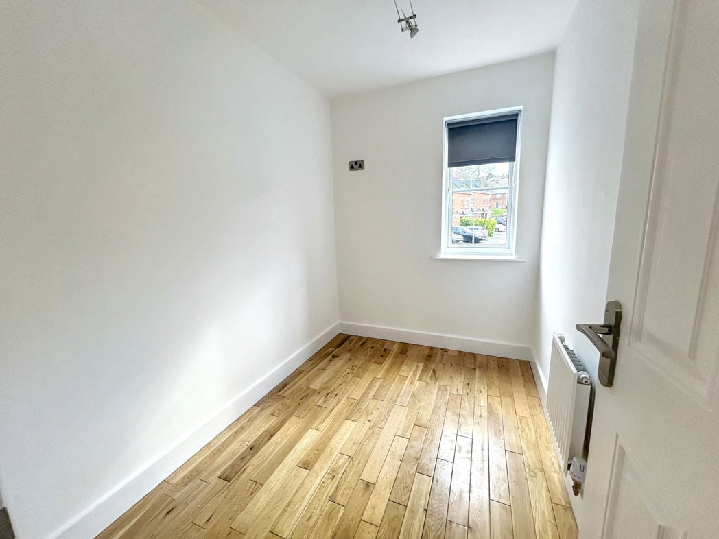 Property image 12 of 18