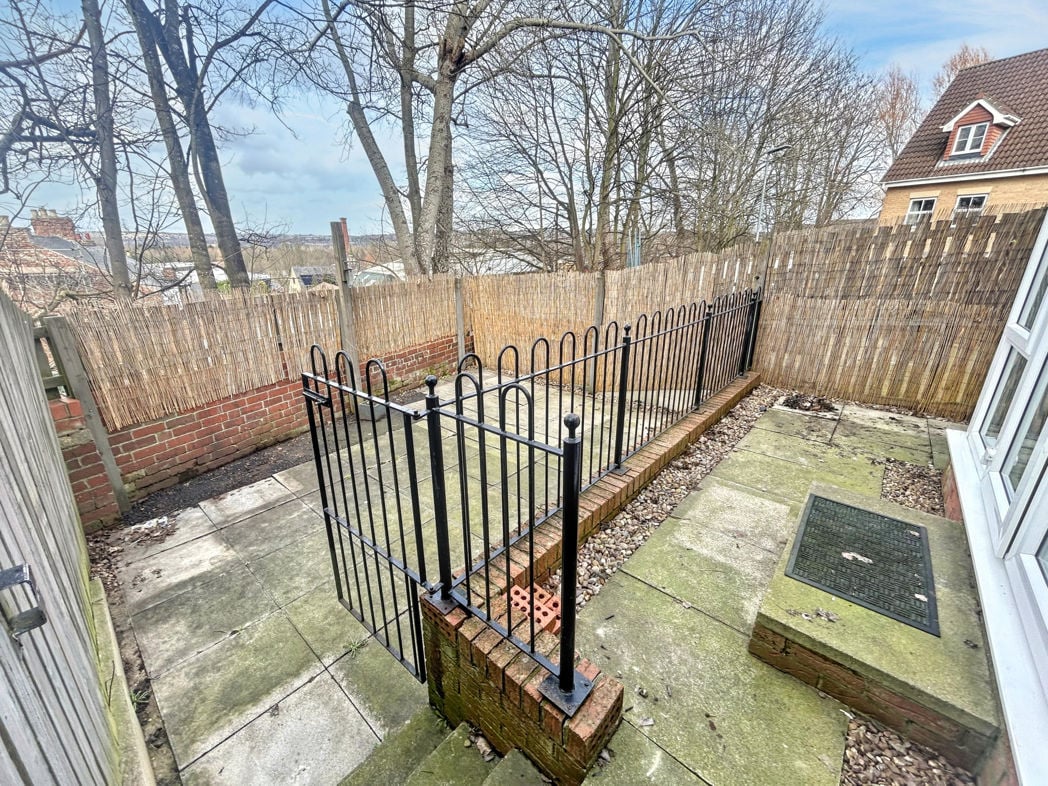 Property image 18 of 18
