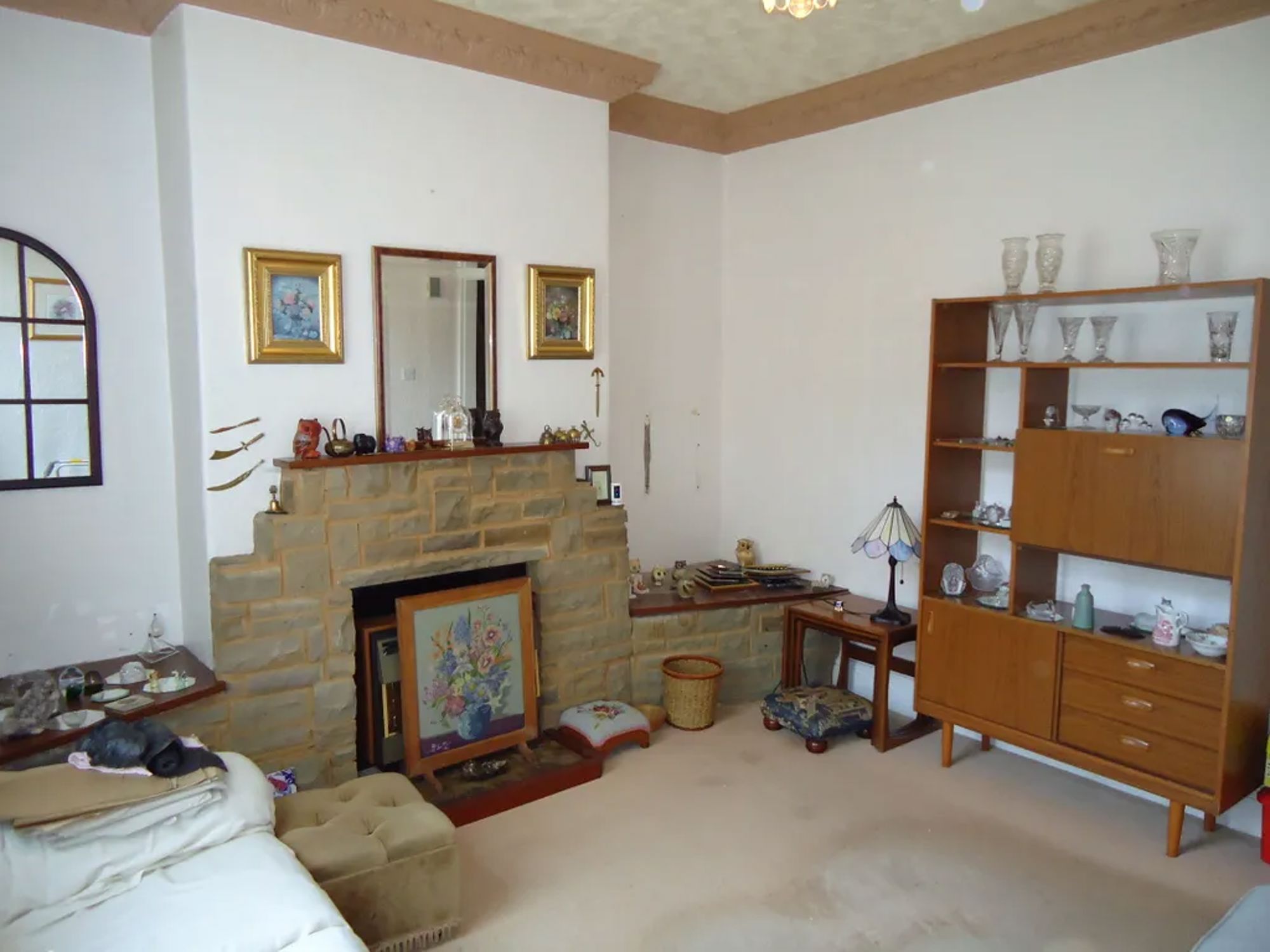 Property image 2 of 12