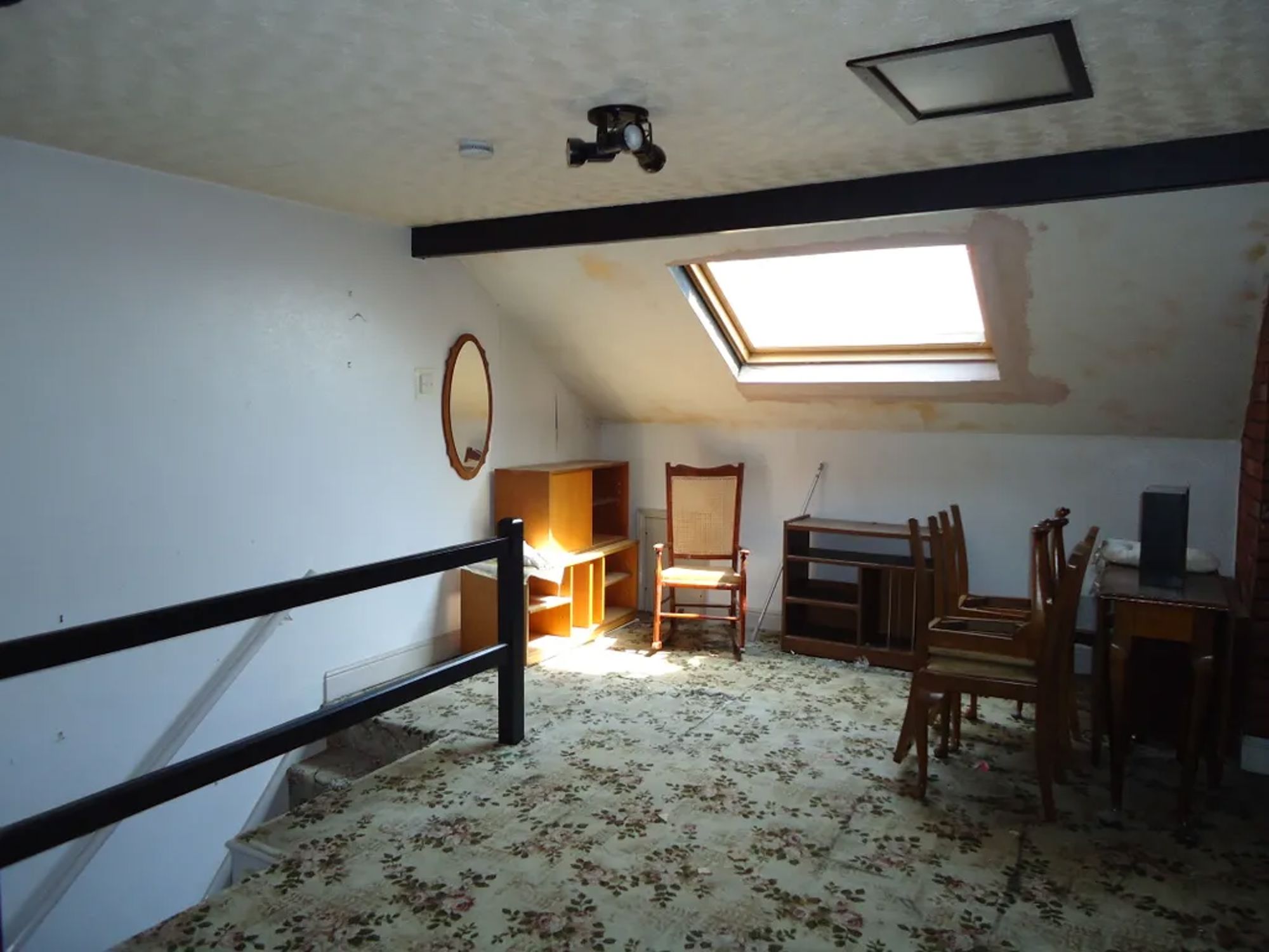 Property image 6 of 12