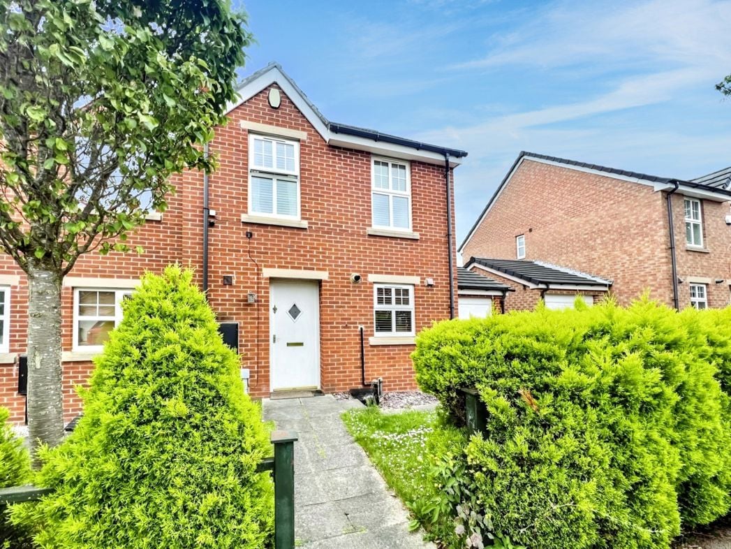 Property image 1 of 11