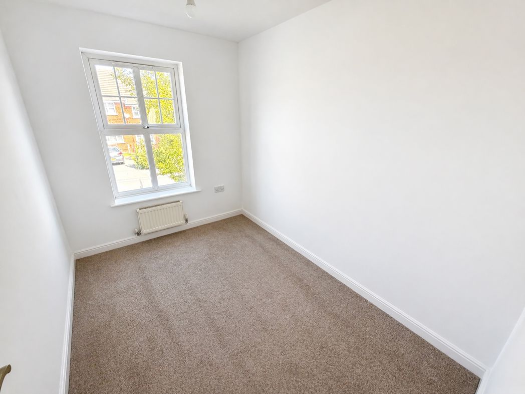Property image 10 of 11