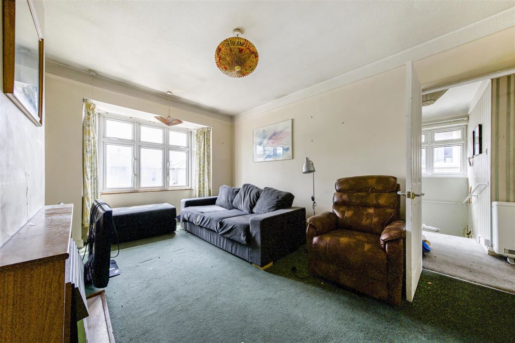 Property image 4 of 9