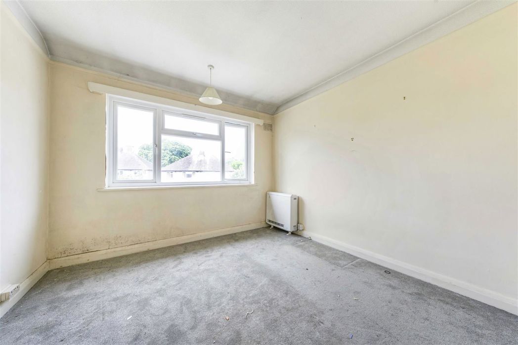 Property image 6 of 9