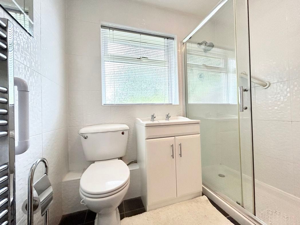 Property image 10 of 21
