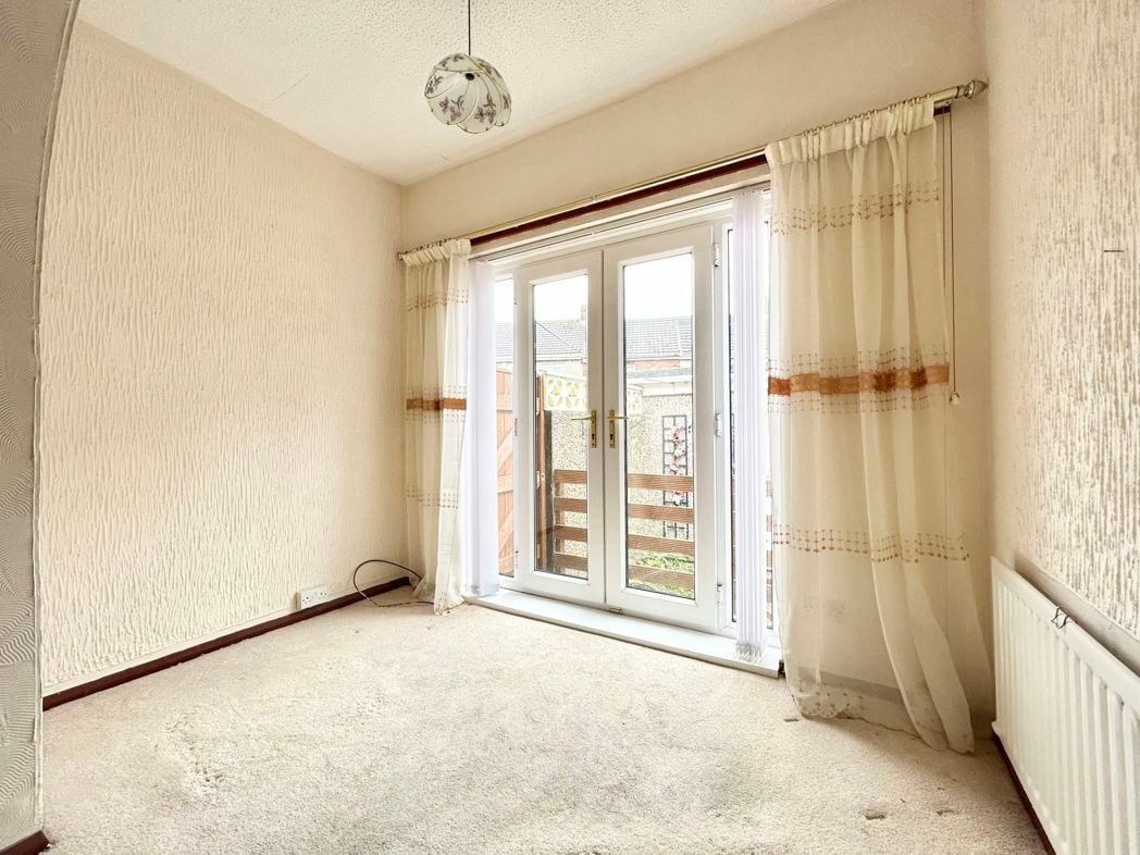 Property image 12 of 21